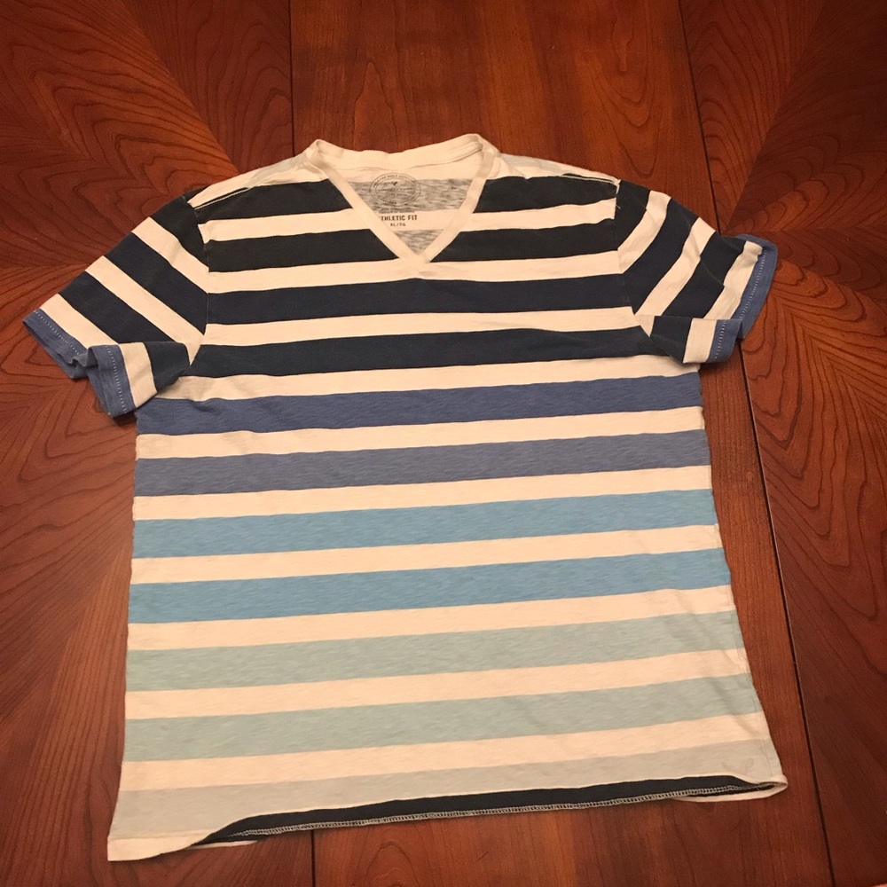 American Eagle Athletic Fit T-shirt